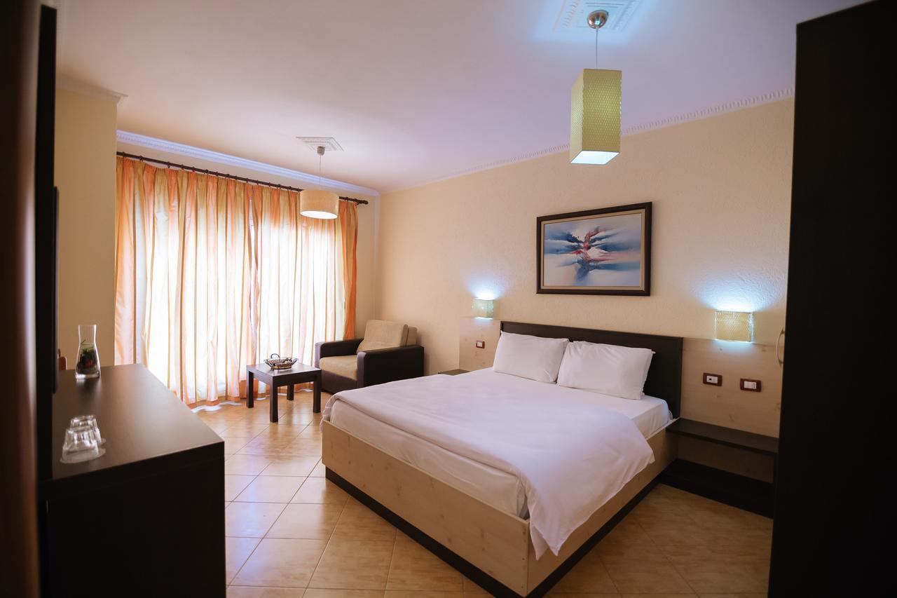 Hotel Ibiza 格勒姆 外观 照片